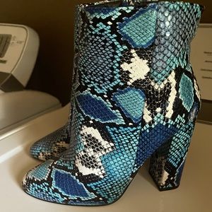 Fun blue boots!